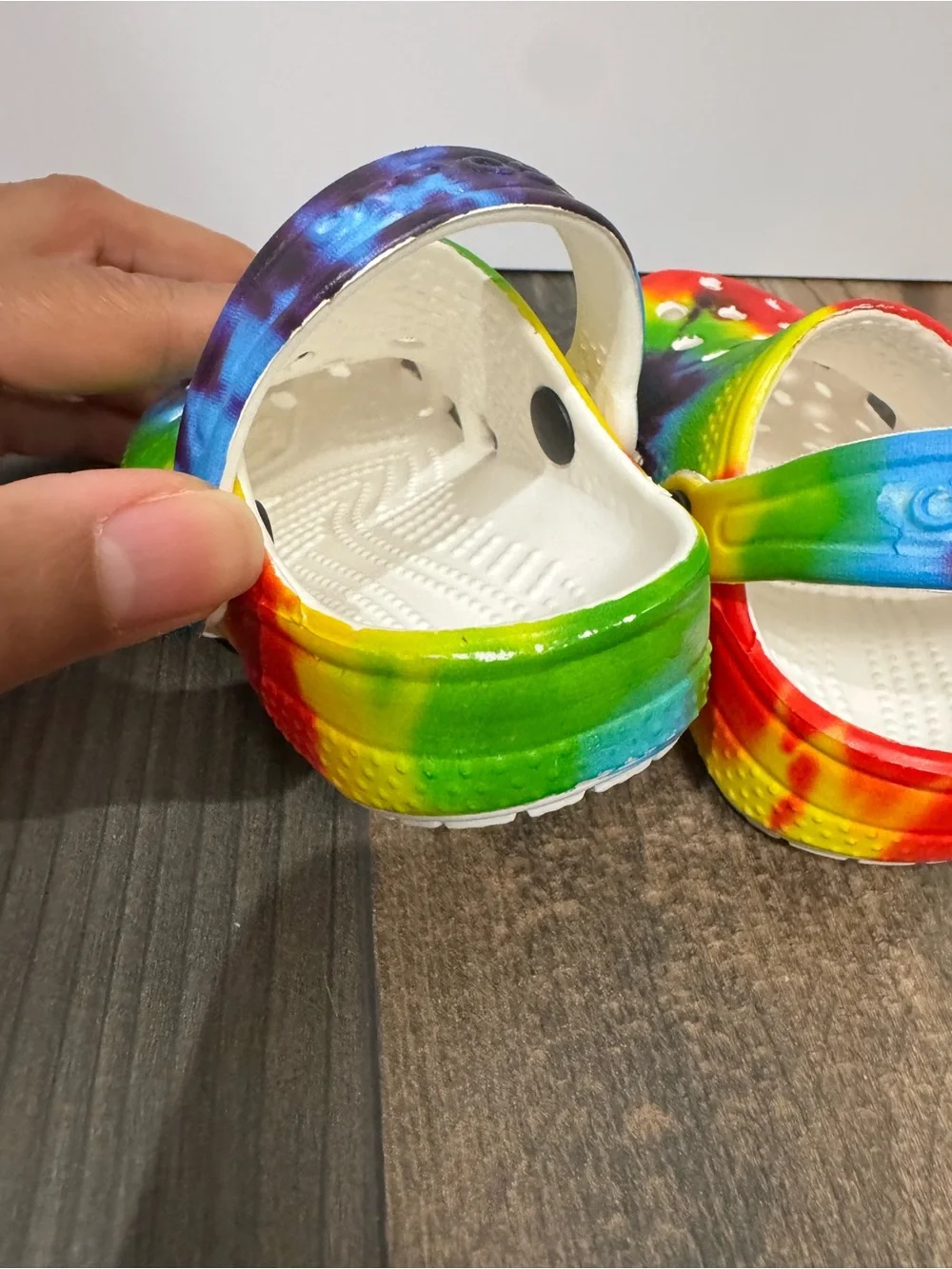 CROCS Kids Classic Tie Dye Rainbow Clogs Toddler Size C2 Colorful Shoes